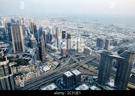 Auf dem Burj Khalifa, Stadtbild von Dubai Stockfoto