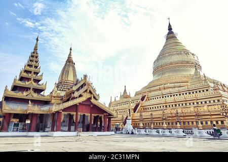 Shwezigon Pagode in Bagan, Myanmar. Februar 2020 Stockfoto