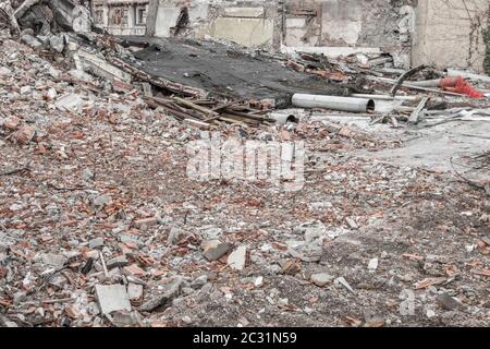 Abbruch von Gebäuden im städtischen Umfeld. Stockfoto