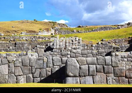 Blick auf die alte Zitadelle Sacsayhuaman in Cusco, Peru Stockfoto