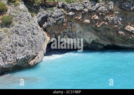 Marina di Camerota - Grotta a Cala Bianca Stockfoto