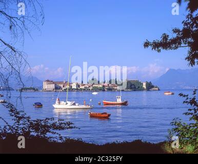 Islo Bella vom Ufer, Lago Maggiore, Provinz Verbano-Cusio-Ossola, Piemonte (Piemont) Region, Italien Stockfoto