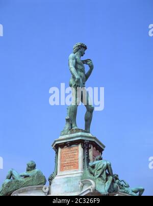 Michelangelos 'Statue of David' auf der Piazzale Michelangelo, Florenz (Firenze), Toskana, Italien Stockfoto