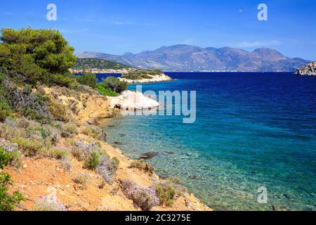 Wunderschöner, wilder Strand auf der Insel Grrek Stockfoto