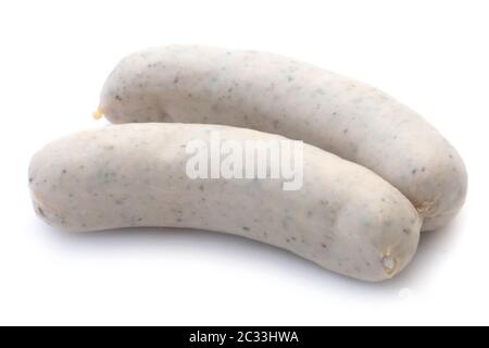 Rohe Bratwurst isoliert auf weißem Stockfoto