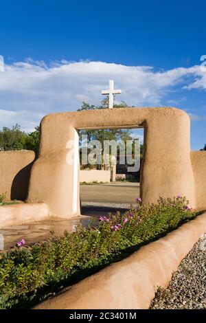 Kirche des heiligen Franziskus von Asis in Rancho de Toas, Stadt Taos, New Mexico, USA Stockfoto