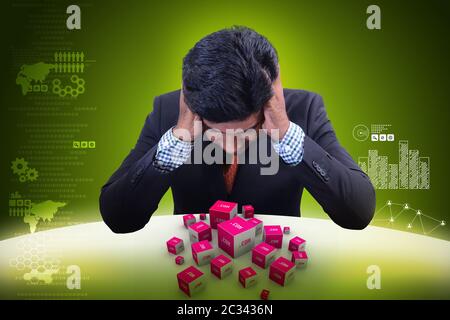 Geschäftsmann mit dot com-Domain in Cubes Stockfoto