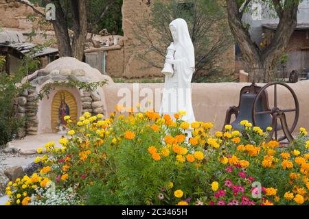 Kirche des heiligen Franziskus von Asis in Rancho de Taos, New Mexico, USA Stockfoto