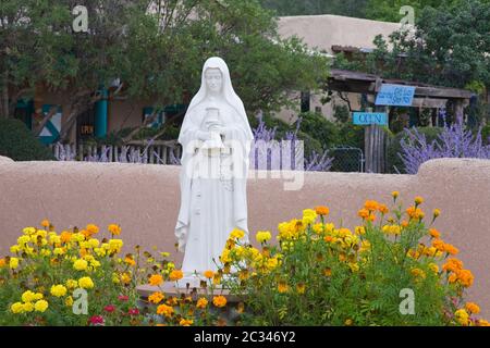 Kirche des heiligen Franziskus von Asis in Rancho de Taos, New Mexico, USA Stockfoto