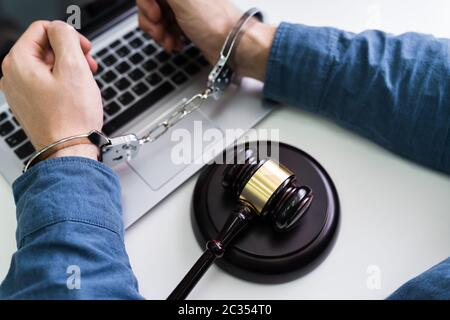 Online-Sicherheit Und Cyber Crime Law And Legal Action Stockfoto
