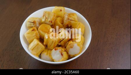 Hong Kong lokale Snacks Fisch Shaomai Stockfoto