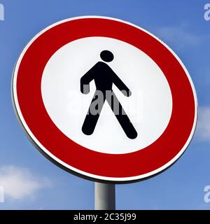 Keine Fußgänger Schild Stockfoto
