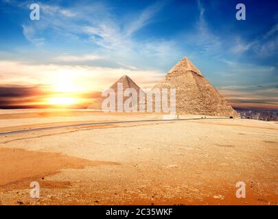 Ägyptische Pyramiden in der Gizeh Stockfoto