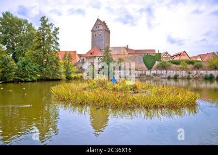 Historische Stadt Dinkelsbuhl See- und Naturblick, romantische Straße Bayerns Region Deutschland Stockfoto