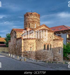 Nessebar, Bulgarien - 07.11.2019. Die Kirche der Heiligen Mutter Eleusa in Nessebar, Bulgarien, an einem bewölkten Morgen Sommer Stockfoto