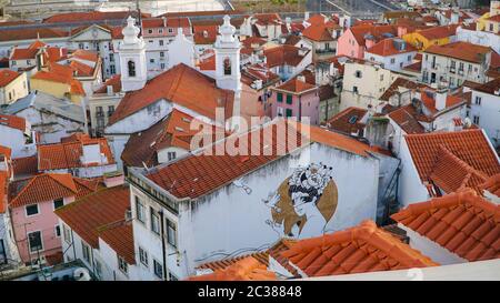 LISSABON, um 2017: Lissabon Panorama. Luftaufnahme. Lissabon ist die Hauptstadt und die größte Stadt Portugals. Lissabon ist das westlichste c Stockfoto