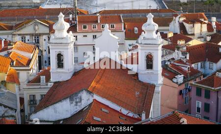 Lissabon Panorama. Luftaufnahme. Lissabon ist die Hauptstadt und die größte Stadt von Portugal. Lissabon ist in Kontinentaleuropa westlichsten Hauptstadt und dem Stockfoto