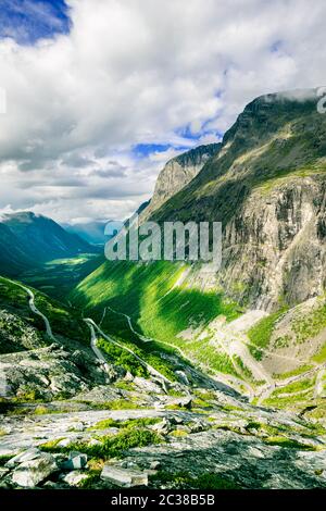 Blick auf den berühmten Trollstigen in Norwegen Stockfoto