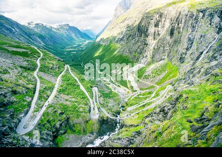 Blick auf den berühmten Trollstigen in Norwegen Stockfoto