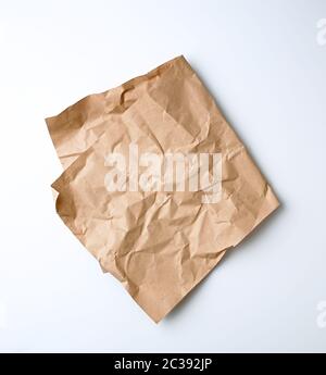 Gefaltete Blatt braun Handwerk Papier für die Verpackung auf weißem Hintergrund Stockfoto