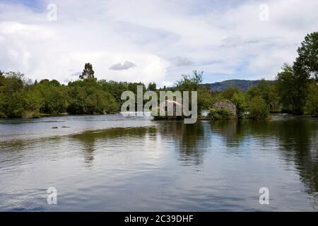 Azenhas de Adaufe, alten Mühlen am Fluss nördlich von portugal Stockfoto