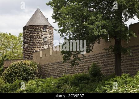 Turm der Gereons Mühle mit mittelalterlicher Stadtmauer, Köln, Rheinland, Deutschland, Europa Stockfoto