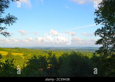 Blick von oben Chartwell, Winston Churchills Heimat, in der Nähe von Westerham, Kent, England, im Sommer. Von der Mariners Hill Loop Pfad. National Trust Stockfoto