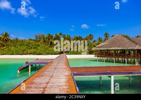 Cafe auf der tropischen Insel der Malediven Stockfoto