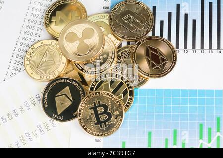 Cryptocurrencys neues digitales Geld, Bitcoin, litecoin, etherium Münzen Nahaufnahme Stockfoto