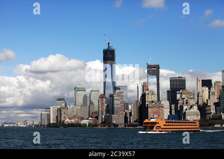 Regelmäßige Fährverbindung zwischen New York City - Manhattan und Staten Island Stockfoto