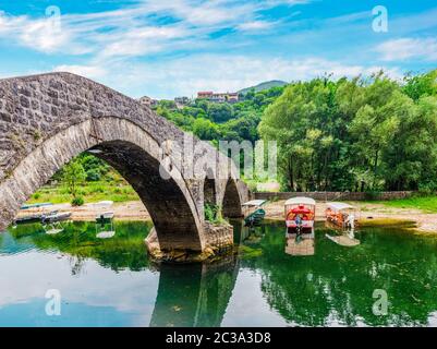 Stari Most auf crnojevica Fluss in Montenegro Stockfoto