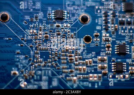 Platine mit Chips und radio Komponenten Elektronik gedruckt Stockfoto