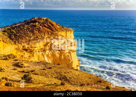 Steile Küste des Ozeans von Australien Stockfoto