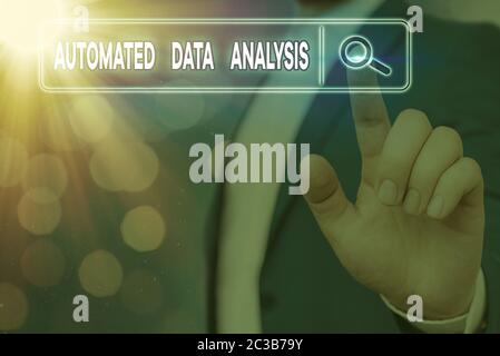 Handschrift Text Schreiben automatisierte Datenanalyse. Konzeptionelles Foto Künstliche Intelligenz und Deep Learning Technologie Stockfoto