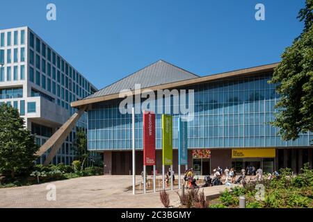 Südlage, Haupteingang. Design Museum, London, Großbritannien. Architekt: RMJM London Ltd, 1962. Stockfoto