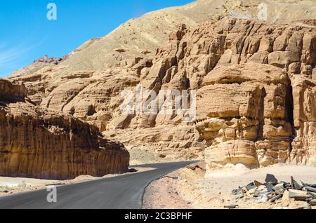 Biegen Sie in den Bergen in Ägypten Dahab, South Sinai Stockfoto