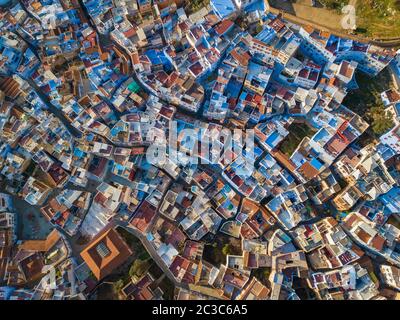 Antenne der berühmten Blauen Stadt Chefchaouen Stockfoto