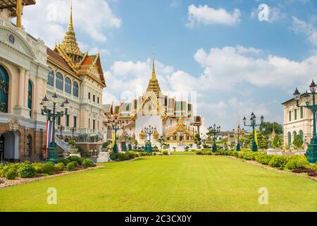 Blick auf den Grand Palace Komplex in Bangkok Stockfoto