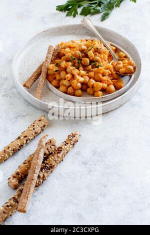 Ditalini Pasta mit Kichererbsen italienisches Rezept Nahaufnahme Stockfoto