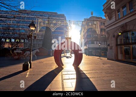 Belgrad. Blick auf die Straße im Stadtzentrum in der Wintersaison Stockfoto