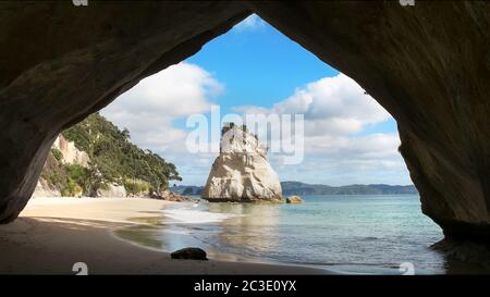 Morgen Blick auf Cathedral Cove in Neuseeland Stockfoto