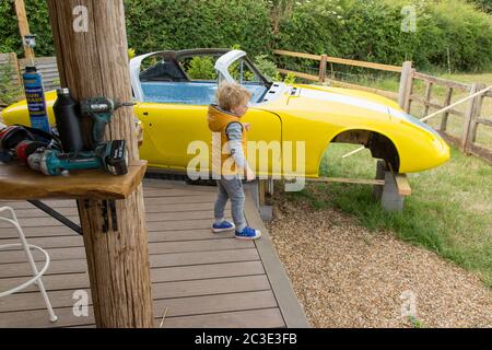 Lotus Elan +2 Classic Car Custom Whirlpool im Bau. Medstead, Alton, Hampshire England, Großbritannien. Stockfoto