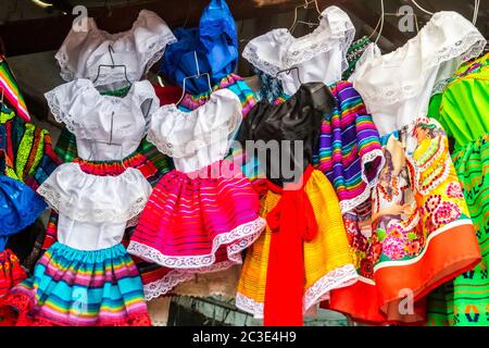 Eine traditionelle mexikanische Kleidung in Nuevo Chiapas, Mexiko Stockfoto