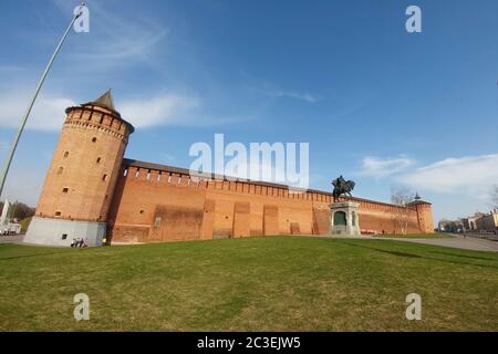 Kolomna, Russland - 1. April 2019: Kolomna kreml - eine der größten und mächtigsten alten Festungen Stockfoto