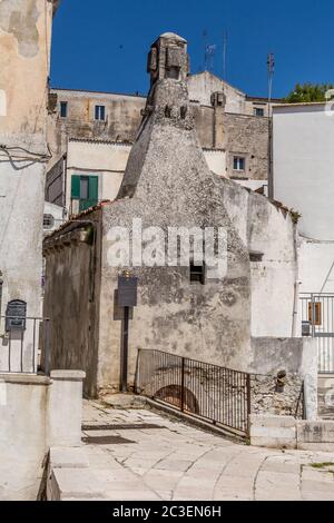 Enge Gassen und Treppen mit weißen Häusern Stockfoto