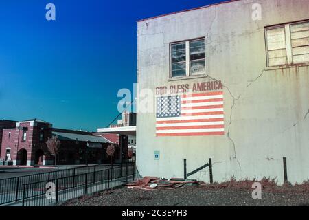 US-Flagge an einer Wand Stockfoto