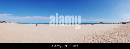 Panorama auf Spiaggia Su Giudeu - Sardinien Stockfoto