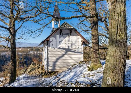 Köthener Hütte im Selketal Winterwald Wanderziel im Harz Stamping Point Harzer Wandernadel Stockfoto