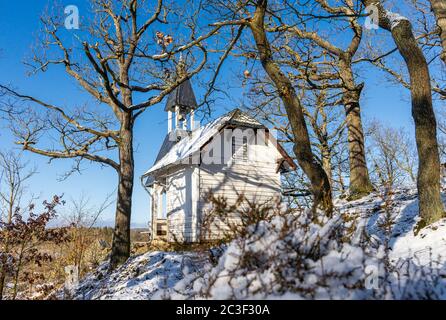 Köthener Hütte im Selketal Winterwald Wanderziel im Harz Stamping Point Harzer Wandernadel Stockfoto