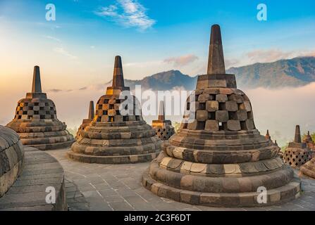 Borobudur Tempel bei Sonnenaufgang, Java, Indonesien Stockfoto